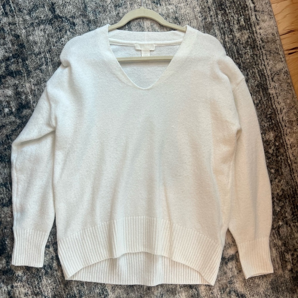 White v-neck sweater
